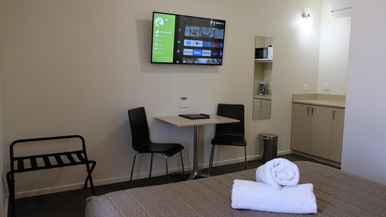 Loddon River Motel Kerang Екстериор снимка