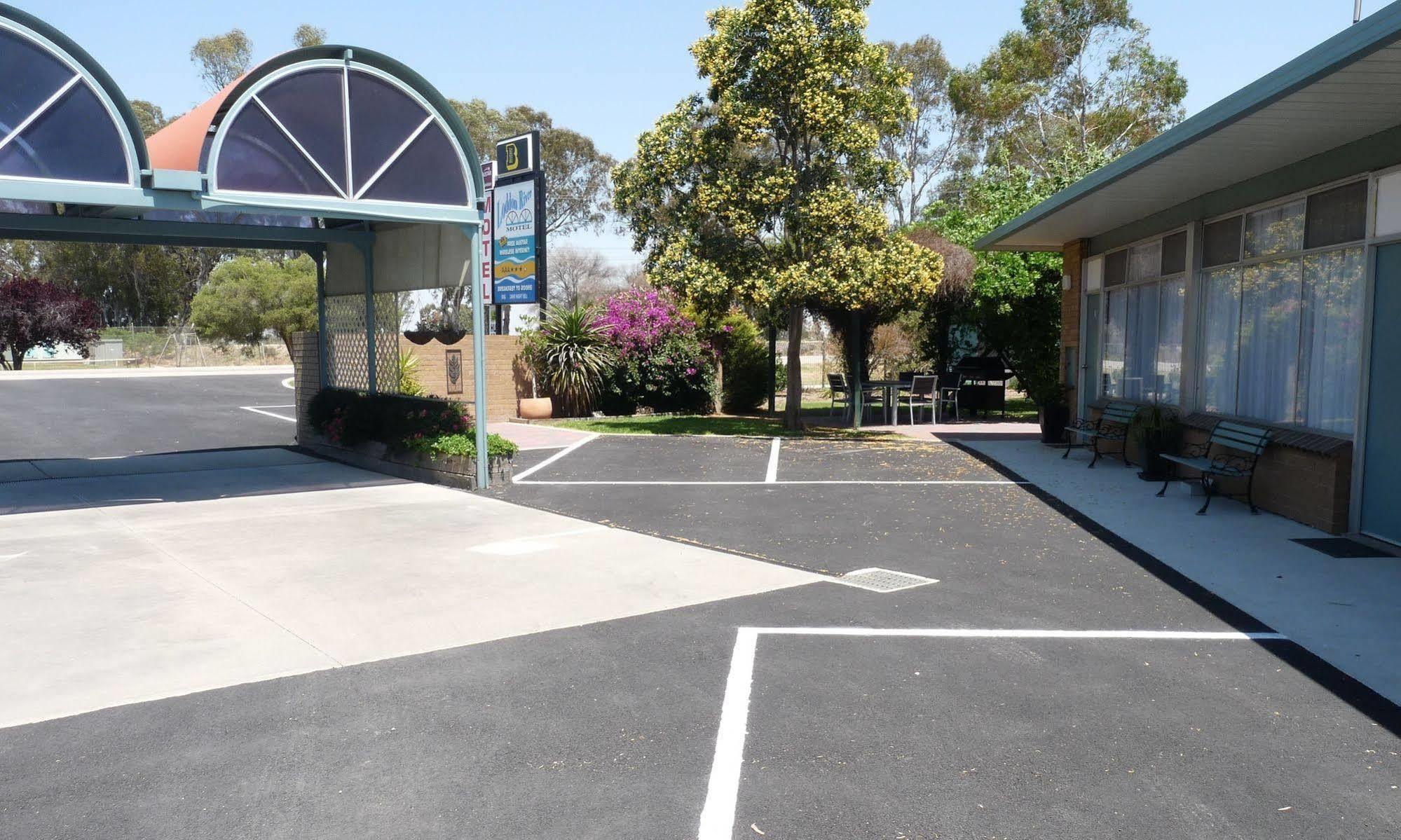 Loddon River Motel Kerang Екстериор снимка